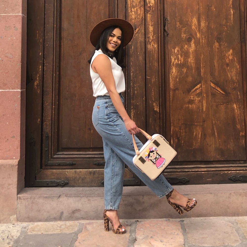 Meet your Posher, Lady